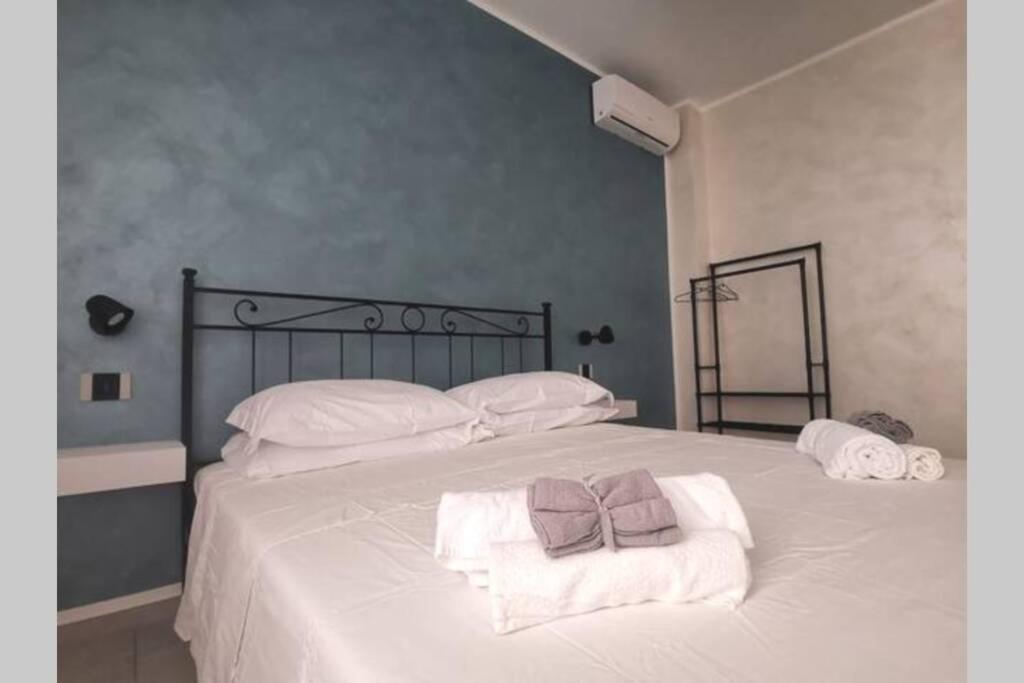 La Casa Di Augusto A Porta Pia Moderno Al Centro